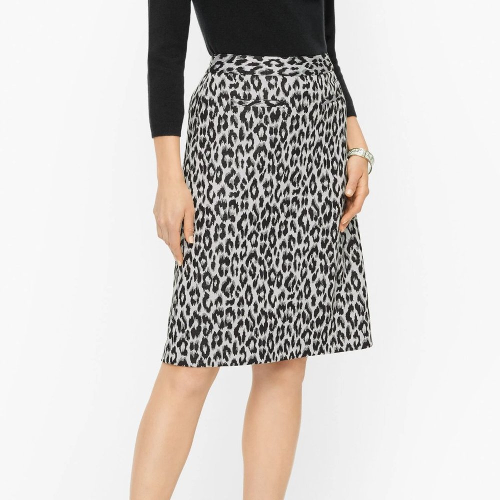 NWT TALBOTS Ponte A-Line Skirt Winter Leopard Size 6